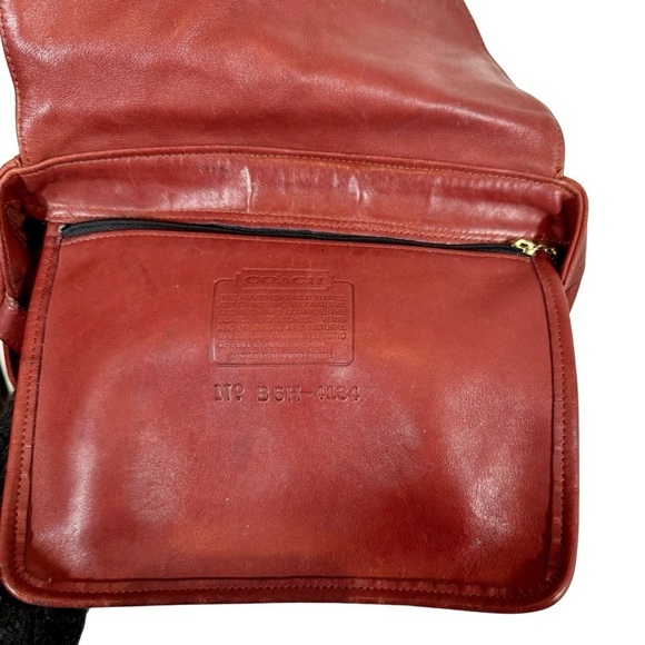 Vintage Coach Soho Bantam Back Sac Small Backpack Soho Series 4134 Red Leather - Picture 11 of 12